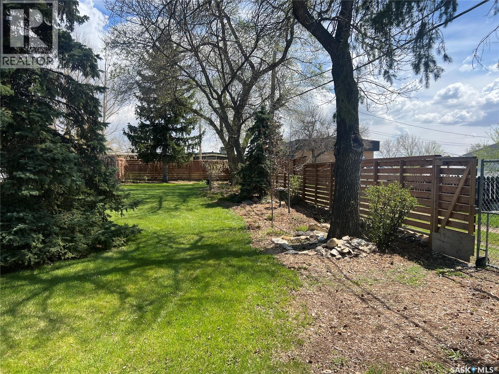 205 3Rd Avenue, Harris, SK - Outdoor