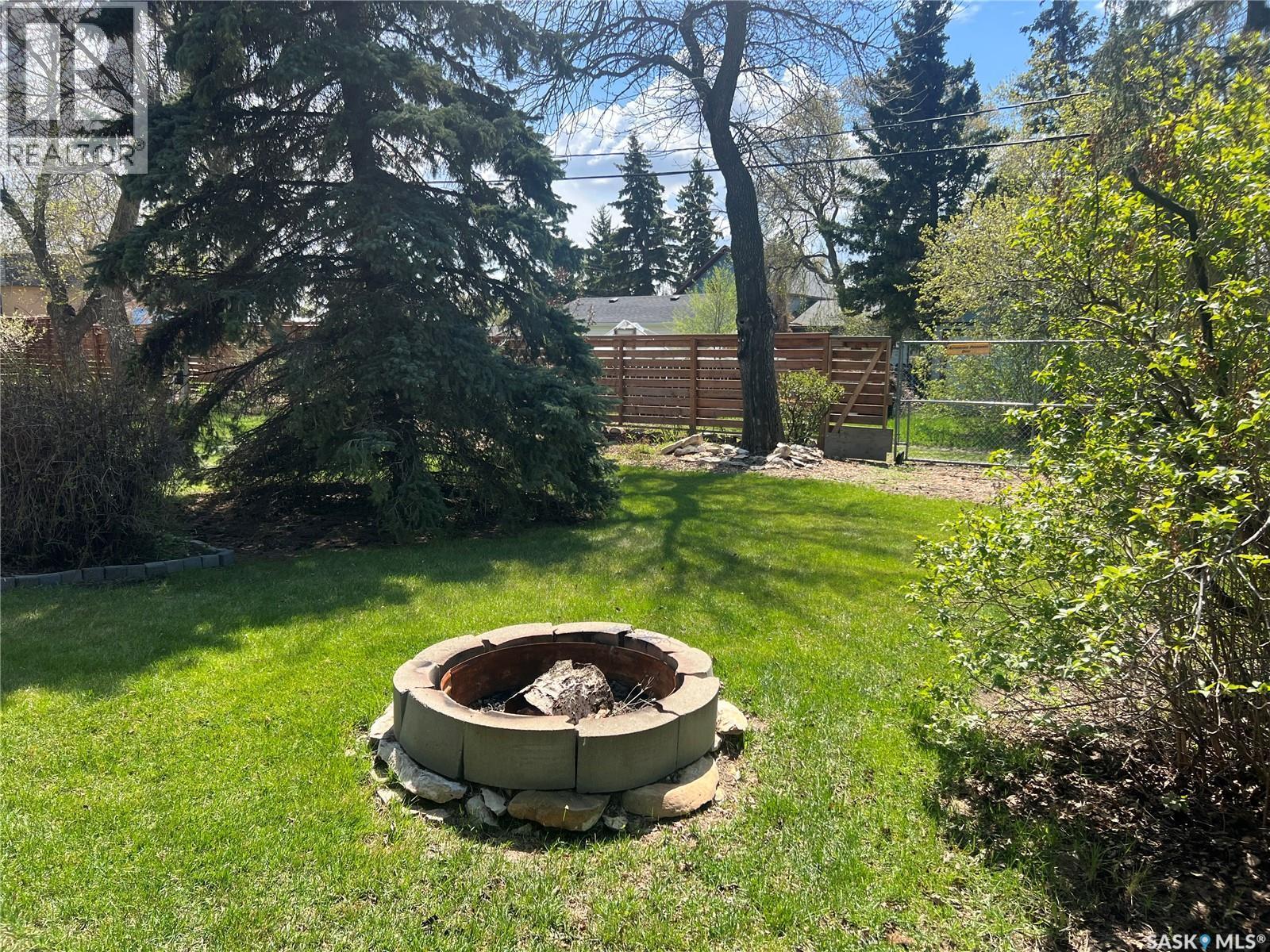 205 3Rd Avenue, Harris, SK - Outdoor