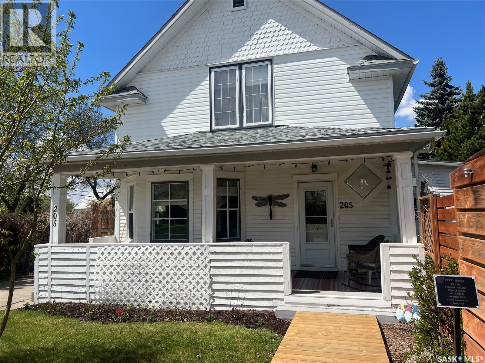 205 3Rd Avenue, Harris, SK - Outdoor With Deck Patio Veranda