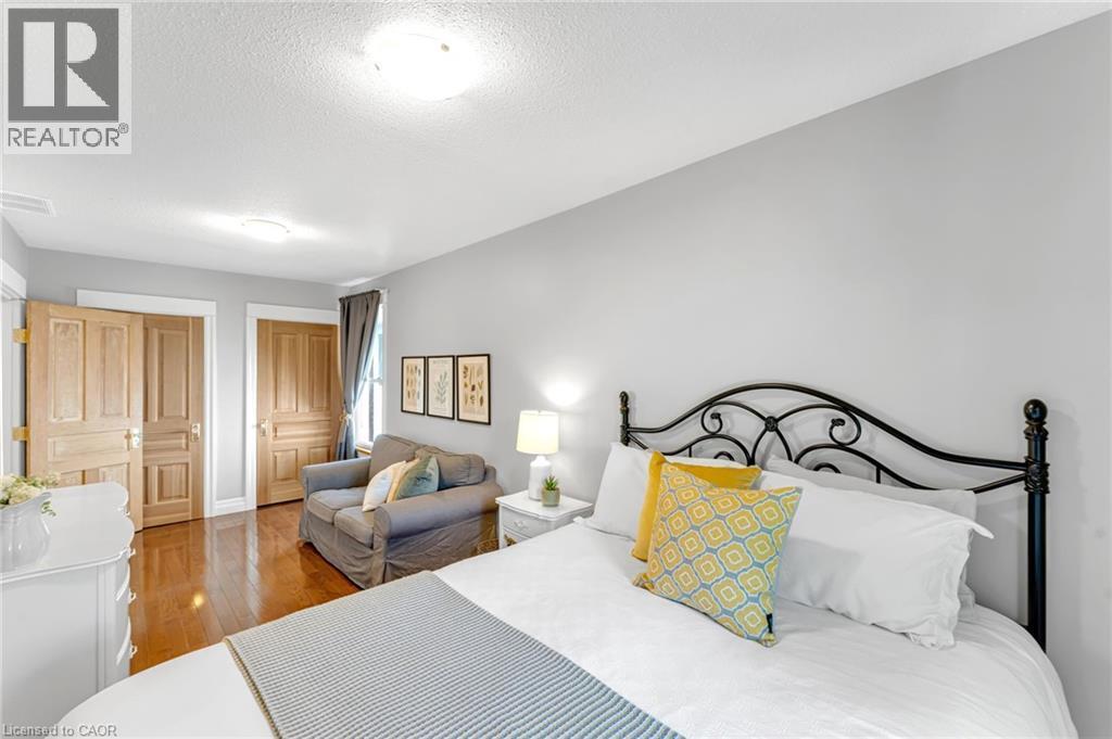 546 Hurd Avenue, Burlington, ON - Indoor Photo Showing Bedroom