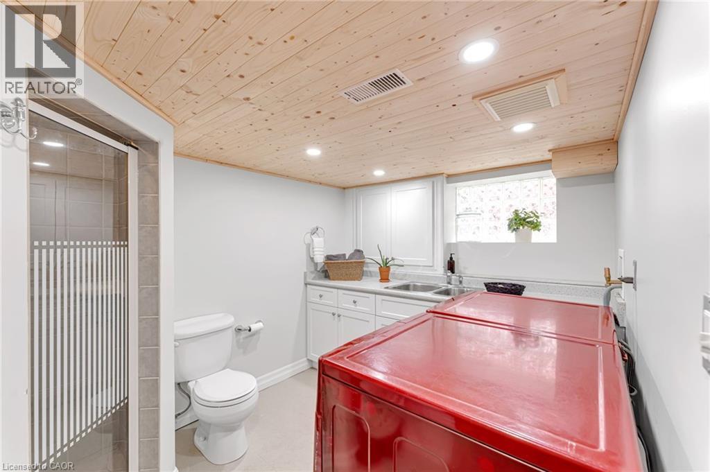546 Hurd Avenue, Burlington, ON - Indoor