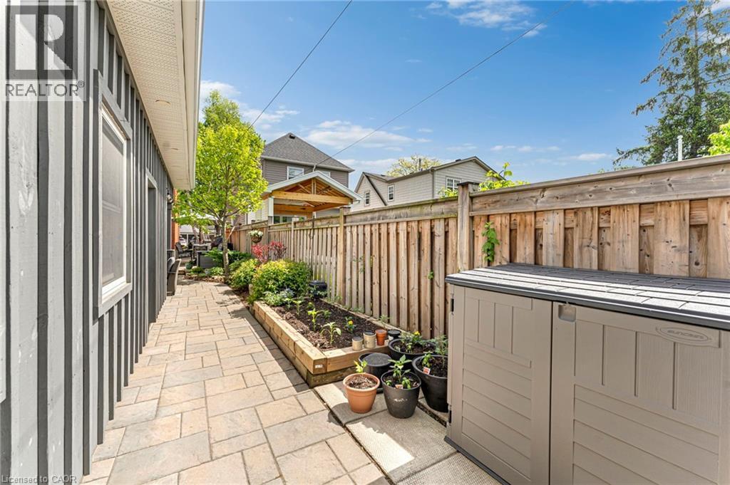546 Hurd Avenue, Burlington, ON - Outdoor With Deck Patio Veranda With Exterior