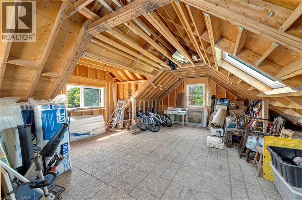 546 Hurd Avenue, Burlington, ON - Indoor