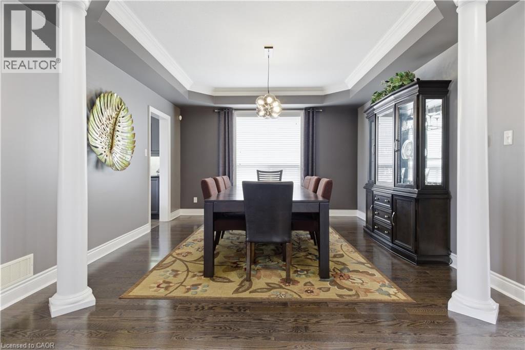905 Marigold Court, Kitchener, ON - Indoor Photo Showing Dining Room