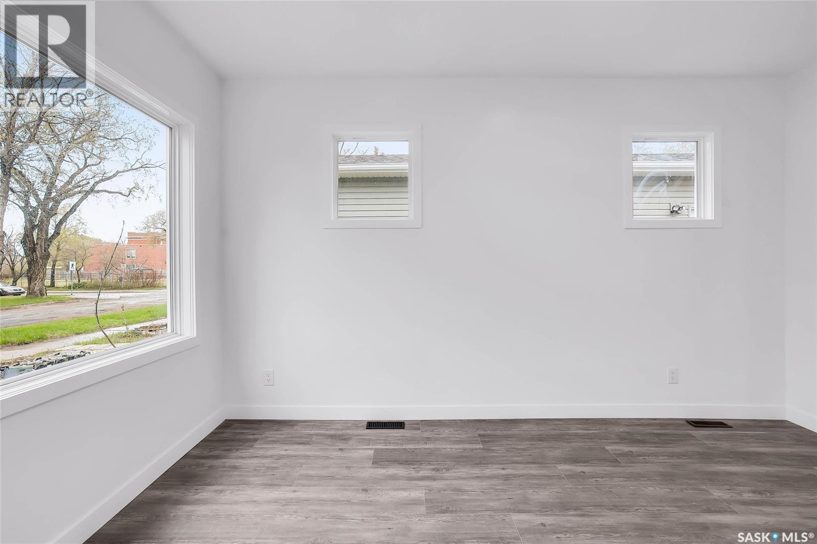 1230 E Avenue N, Saskatoon, SK - Indoor Photo Showing Other Room
