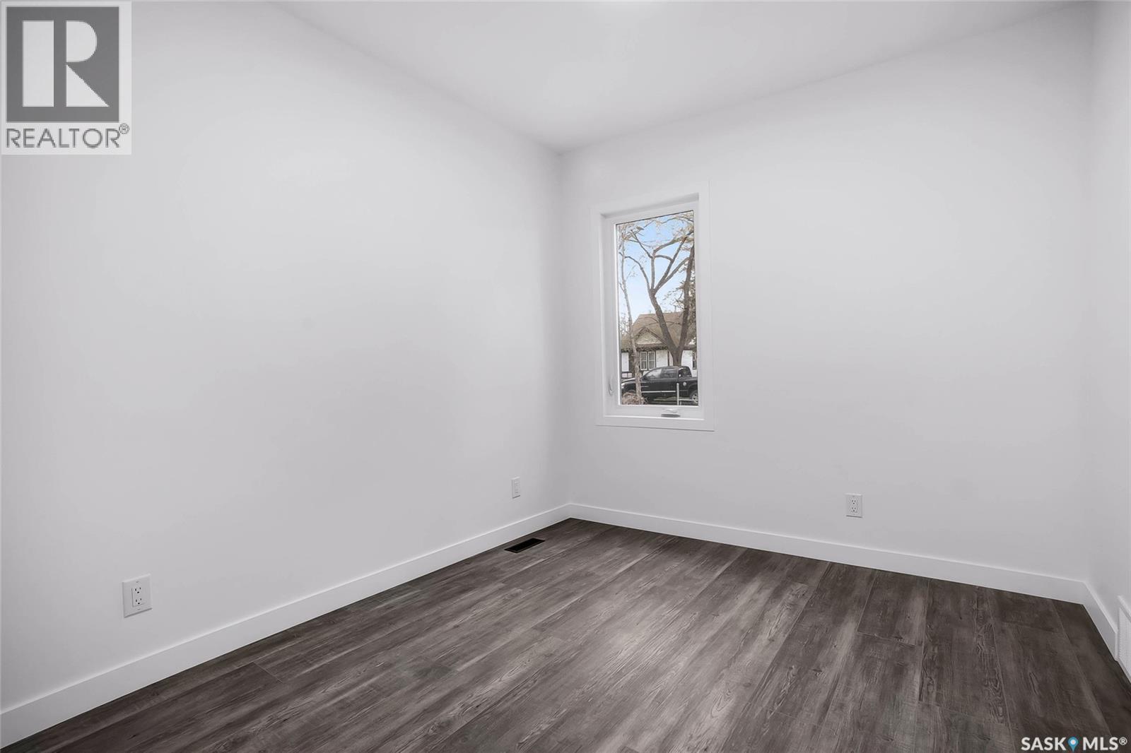 1230 E Avenue N, Saskatoon, SK - Indoor Photo Showing Other Room