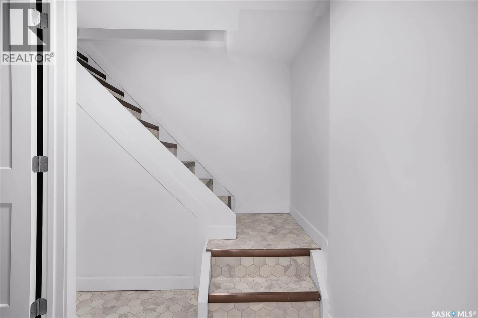 1230 E Avenue N, Saskatoon, SK - Indoor Photo Showing Other Room