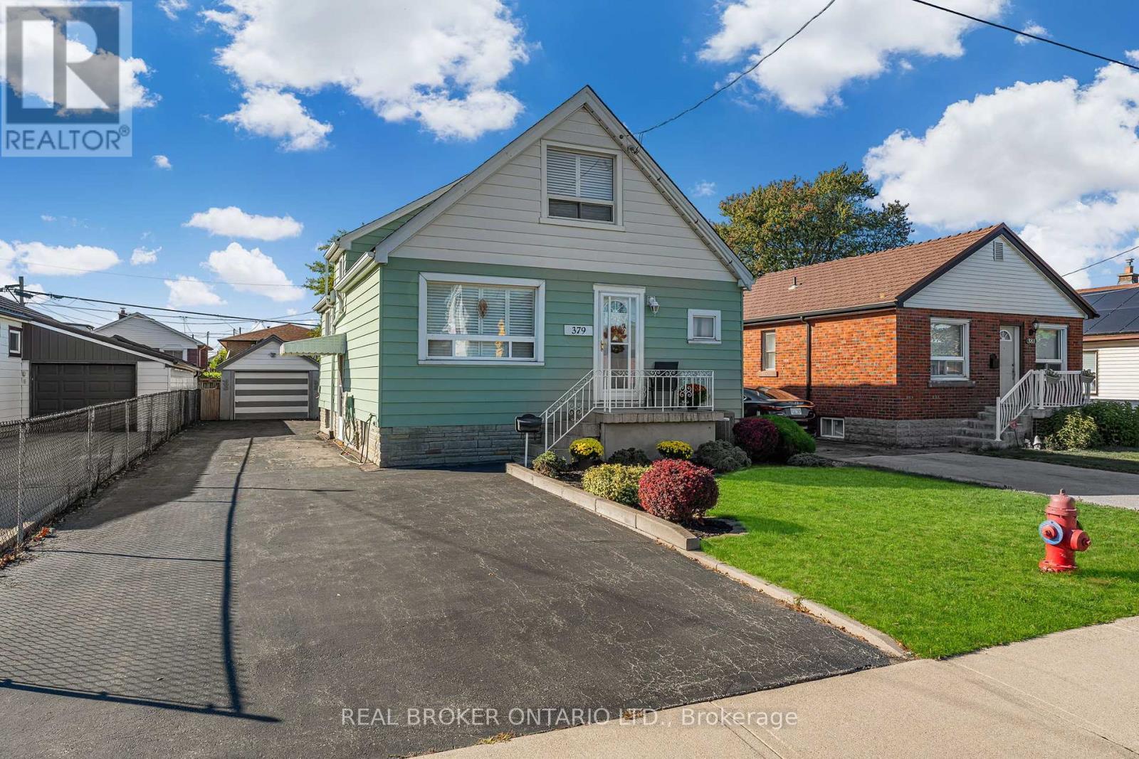 379 Talbot Street, Hamilton, ON - Outdoor