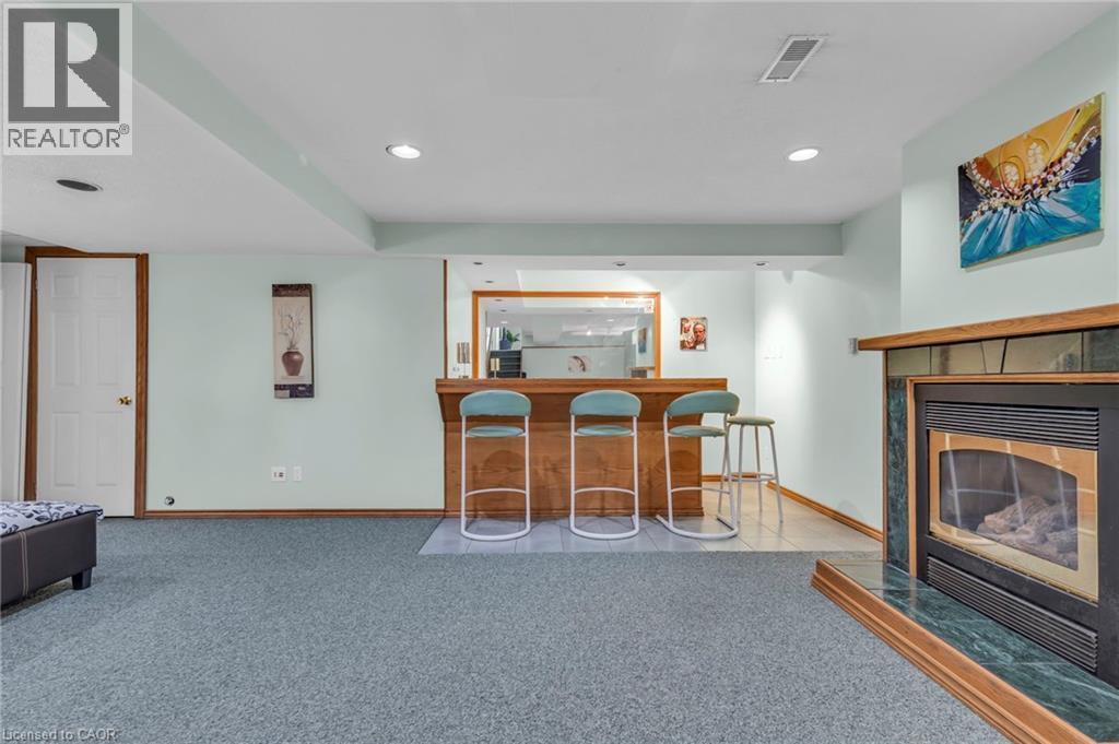 146 Bechtel Drive, Kitchener, ON - Indoor With Fireplace