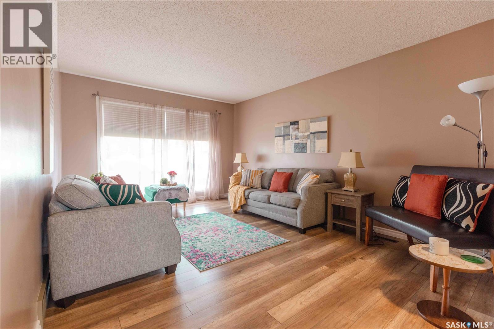 466 Smith Crescent, Saskatoon, SK
