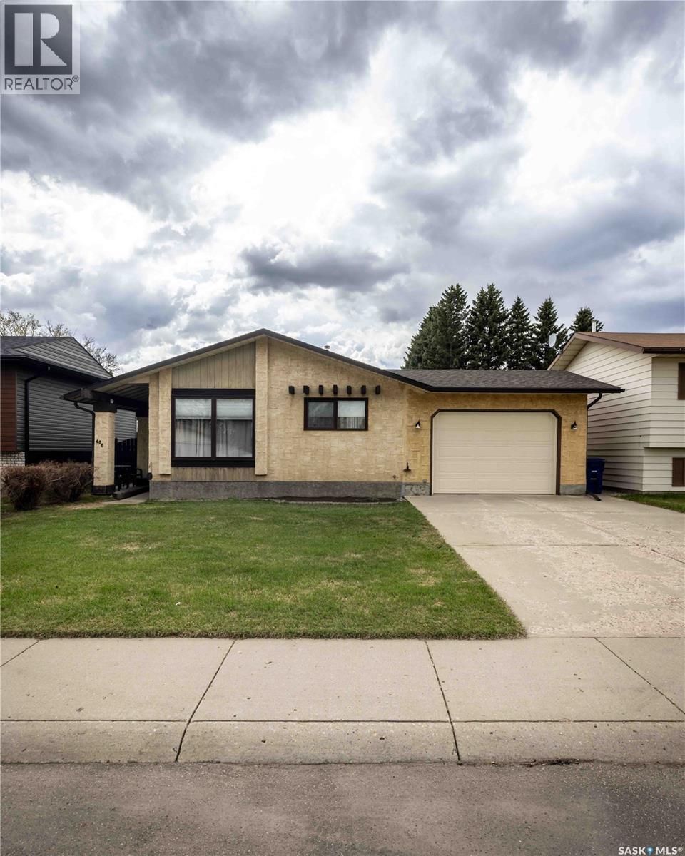 466 Smith Crescent, Saskatoon, SK