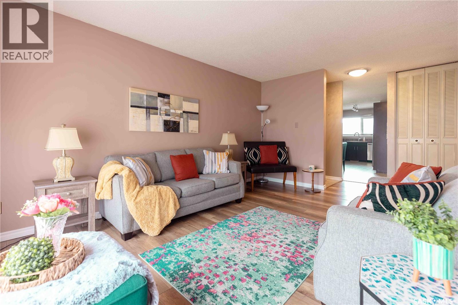 466 Smith Crescent, Saskatoon, SK