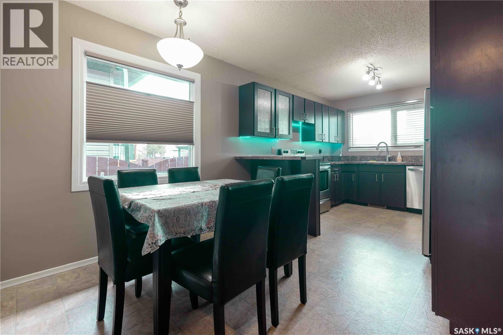 466 Smith Crescent, Saskatoon, SK