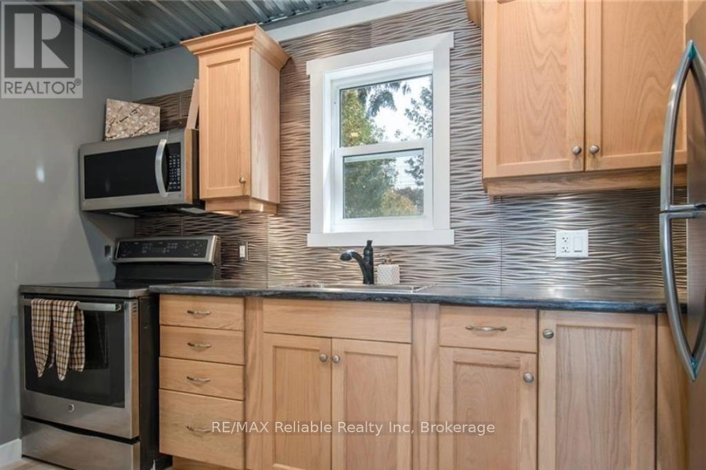 79265 Fuller Drive, Central Huron (Goderich), ON - Indoor Photo Showing Kitchen