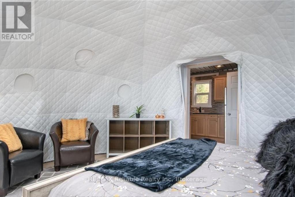 79265 Fuller Drive, Central Huron (Goderich), ON - Indoor Photo Showing Bedroom