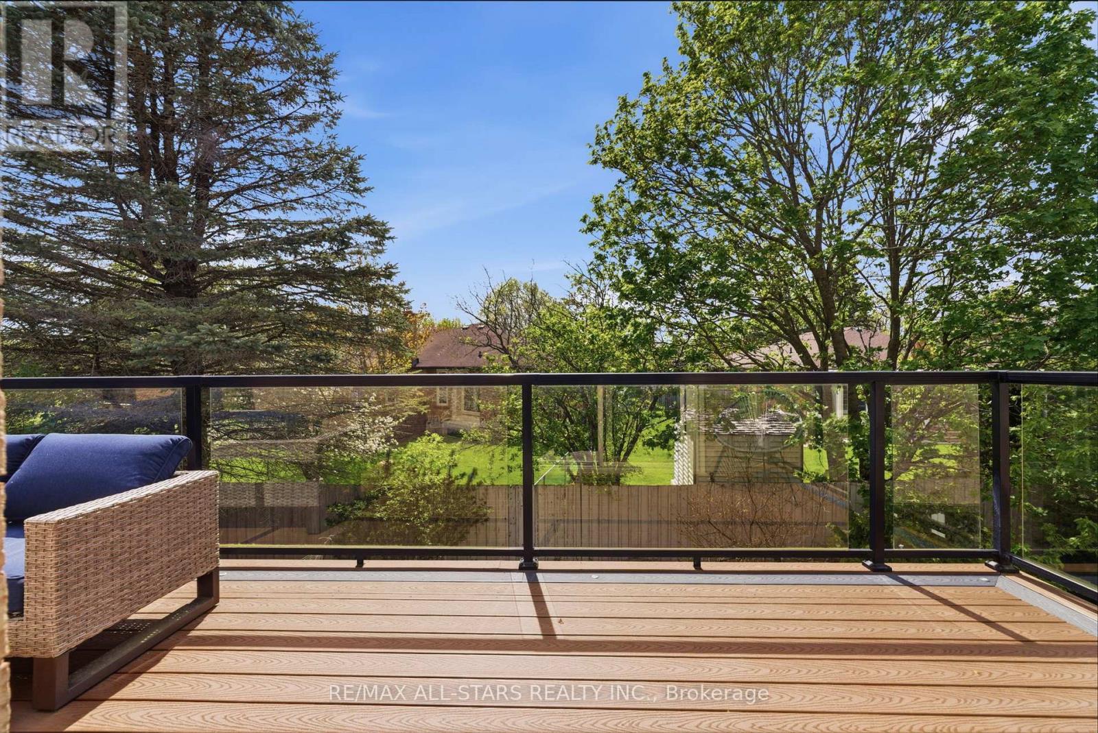 28 Testa Road, Uxbridge, ON - Outdoor