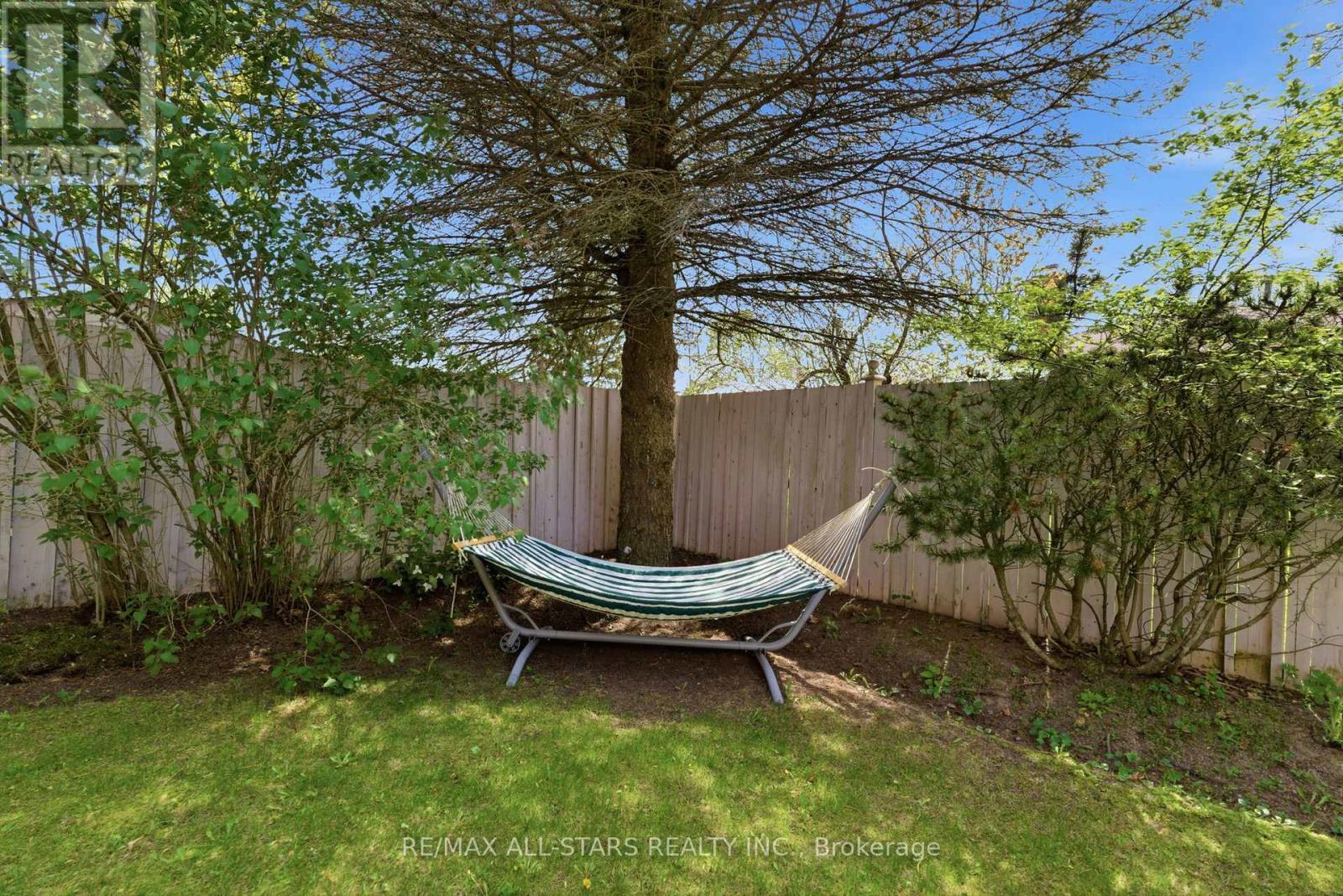 28 Testa Road, Uxbridge, ON - Outdoor