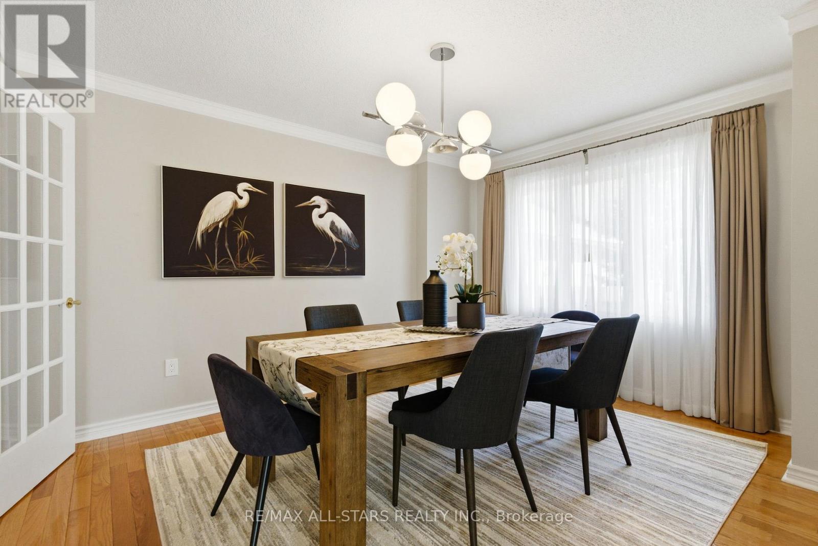 28 Testa Road, Uxbridge, ON - Indoor Photo Showing Dining Room
