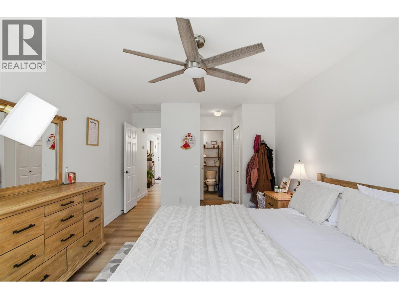 1232 13Th Street, Kamloops, BC - Indoor Photo Showing Bedroom