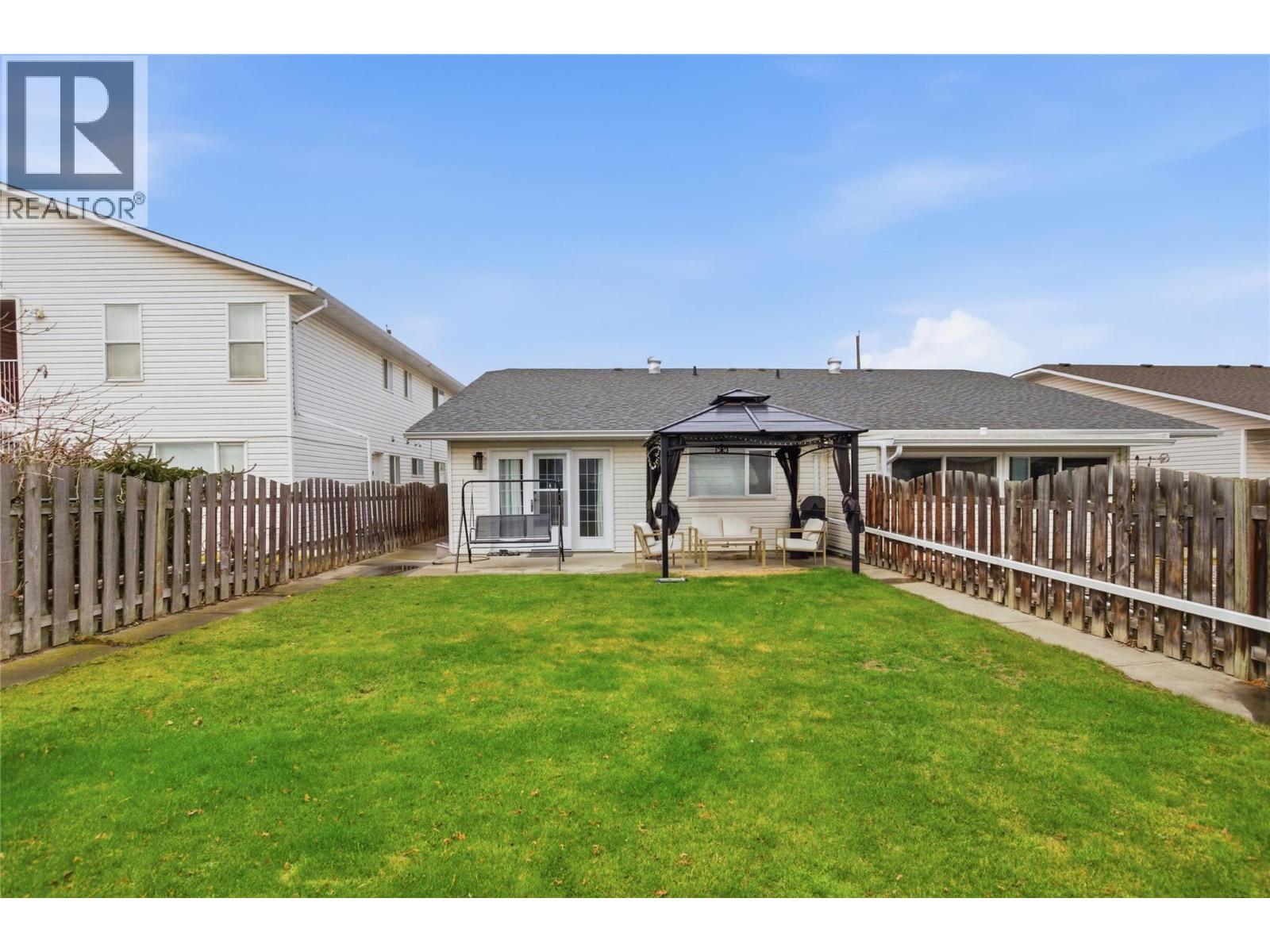 1232 13Th Street, Kamloops, BC - Outdoor With Deck Patio Veranda