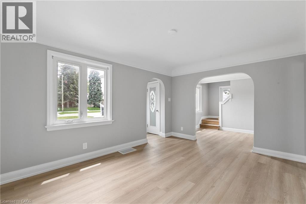 680 Frederick Street, Kitchener, ON - Indoor Photo Showing Other Room