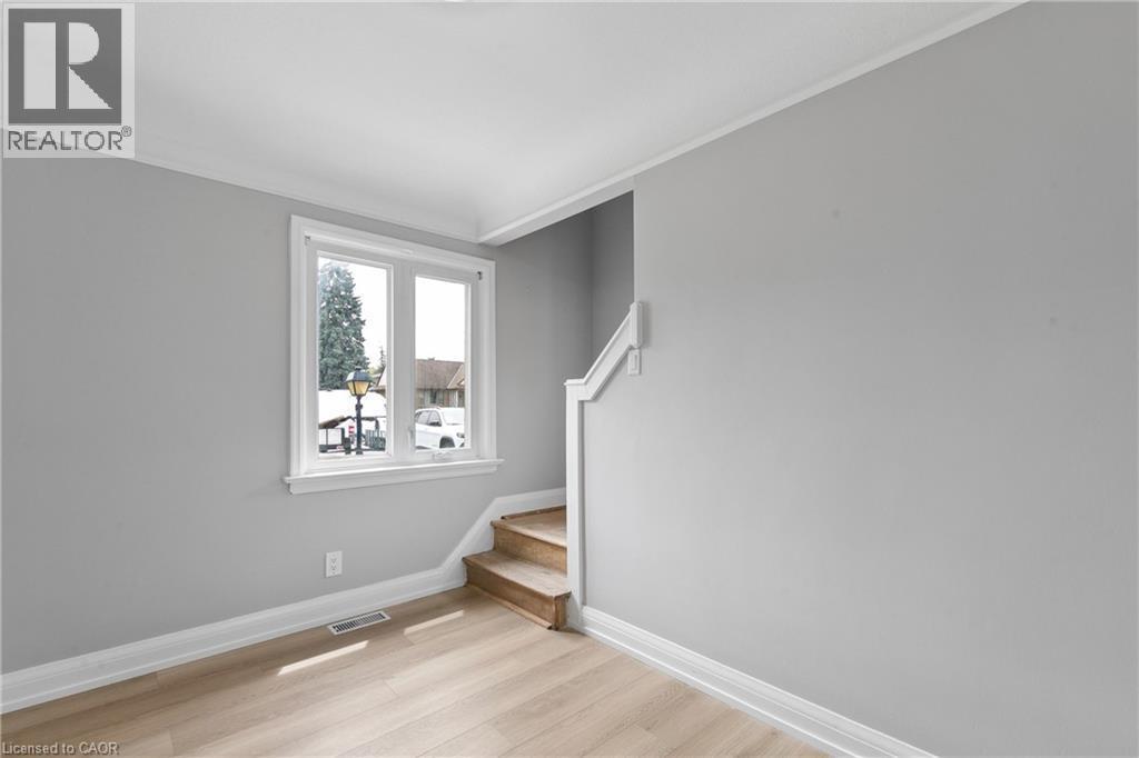 680 Frederick Street, Kitchener, ON - Indoor Photo Showing Other Room