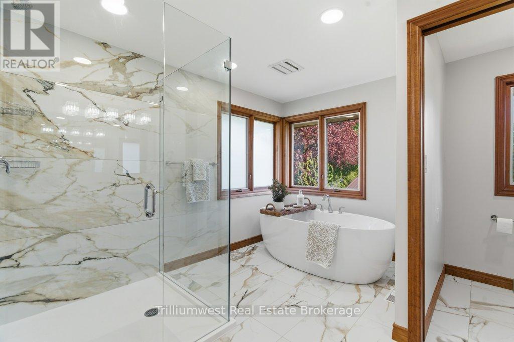 32 Sunset Drive, Woolwich, ON - Indoor Photo Showing Bathroom