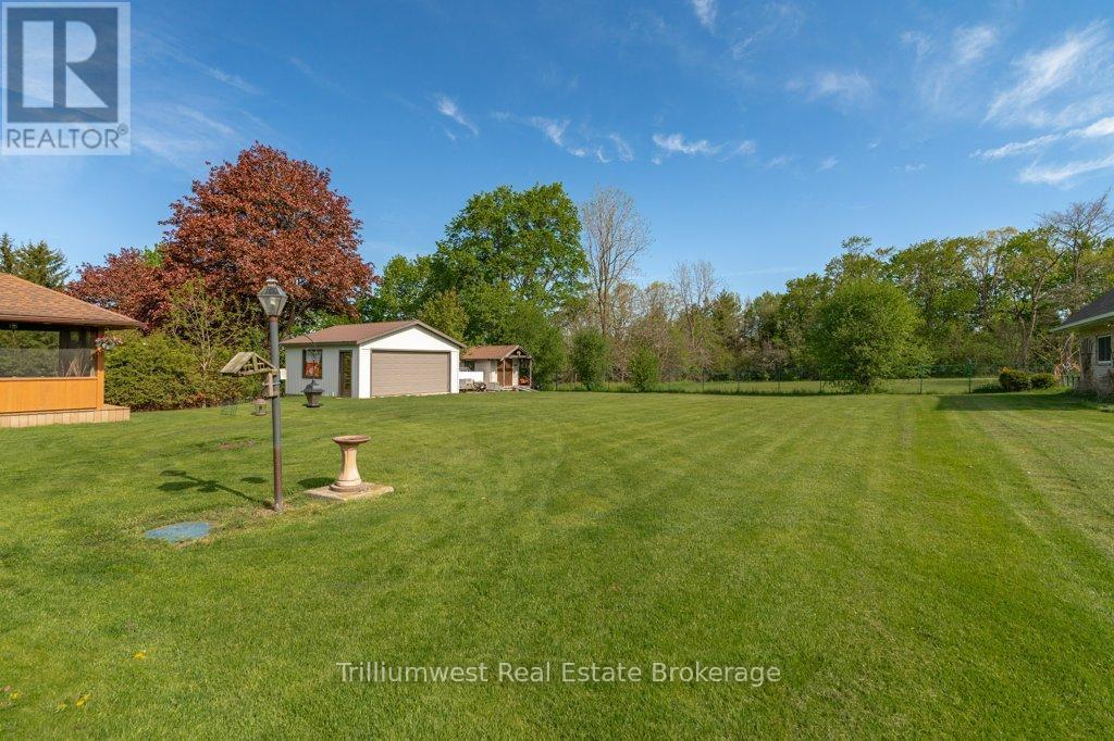 32 Sunset Drive, Woolwich, ON - Outdoor