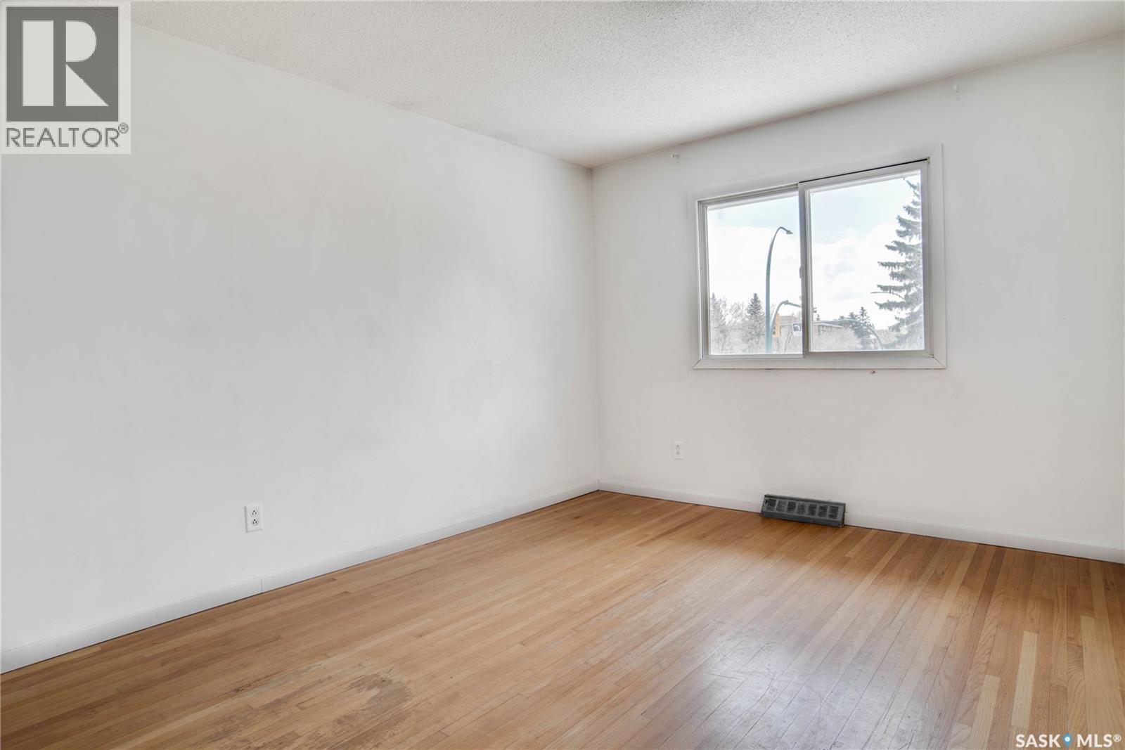 3017 Taylor Street E, Saskatoon, SK - Indoor Photo Showing Other Room