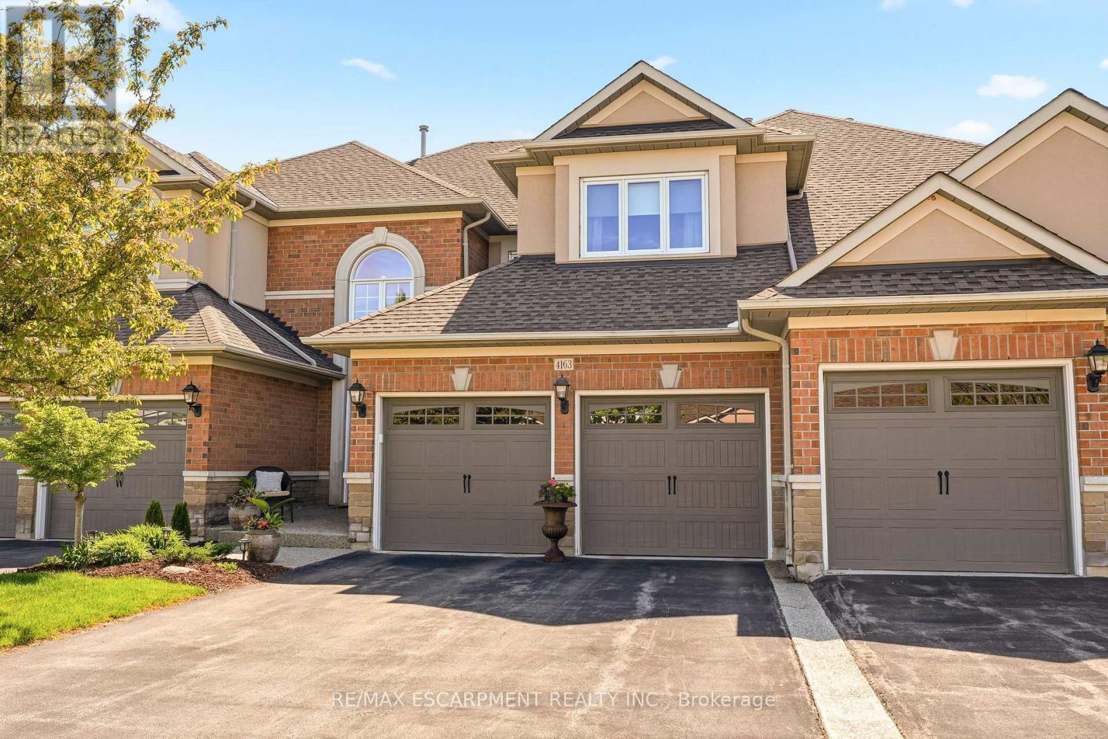 4163 Stonebridge Crescent, Burlington, ON - Outdoor