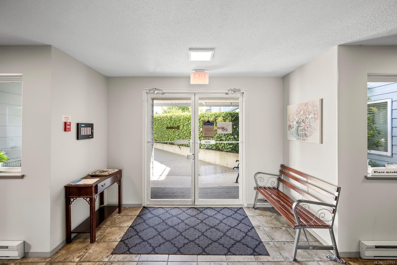 #101B-698 Aspen Rd, Comox, BC - Indoor Photo Showing Other Room