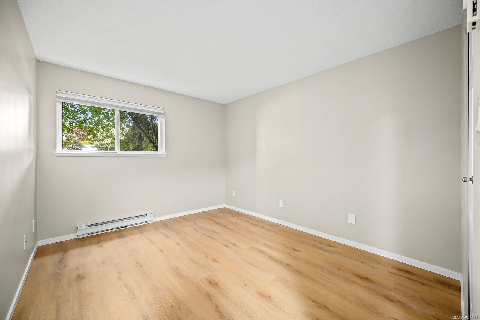 #101B-698 Aspen Rd, Comox, BC - Indoor Photo Showing Other Room