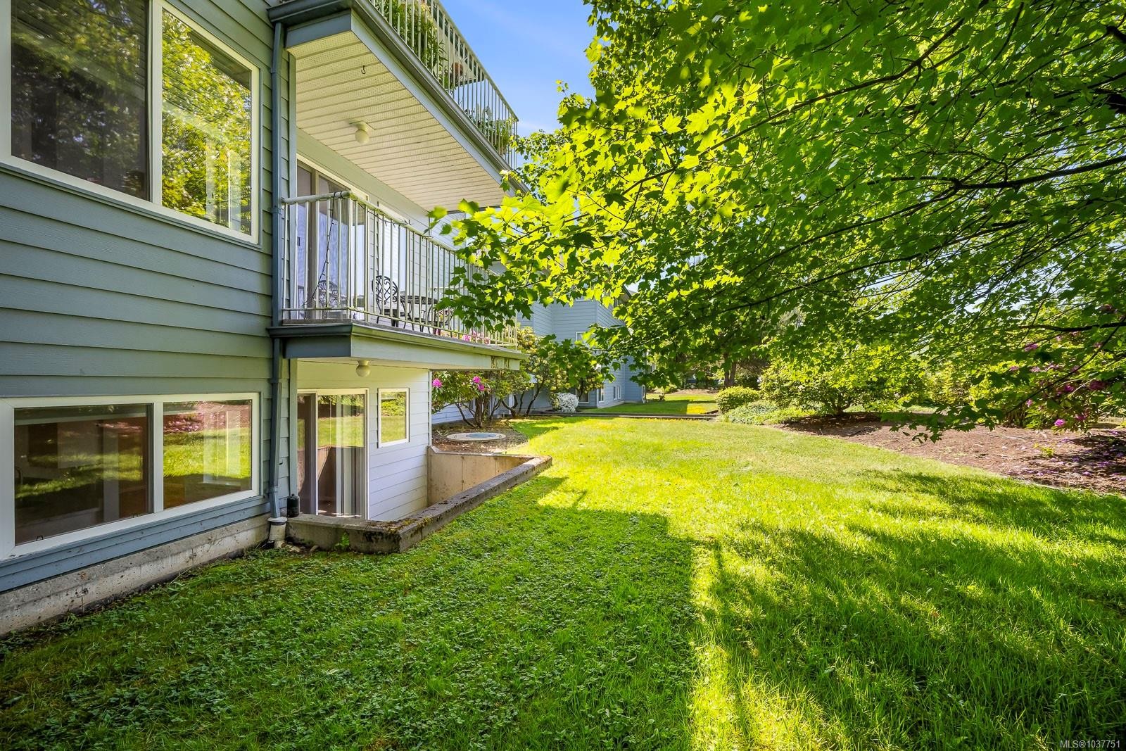 #101B-698 Aspen Rd, Comox, BC - Outdoor