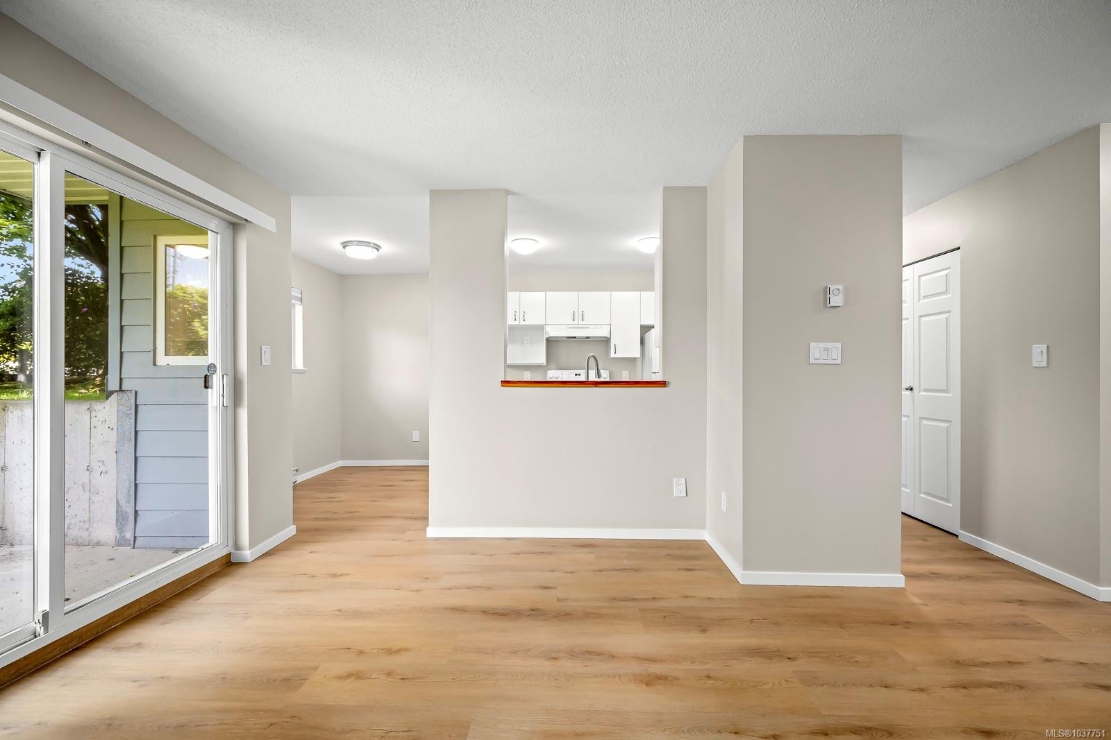 #101B-698 Aspen Rd, Comox, BC - Indoor Photo Showing Other Room