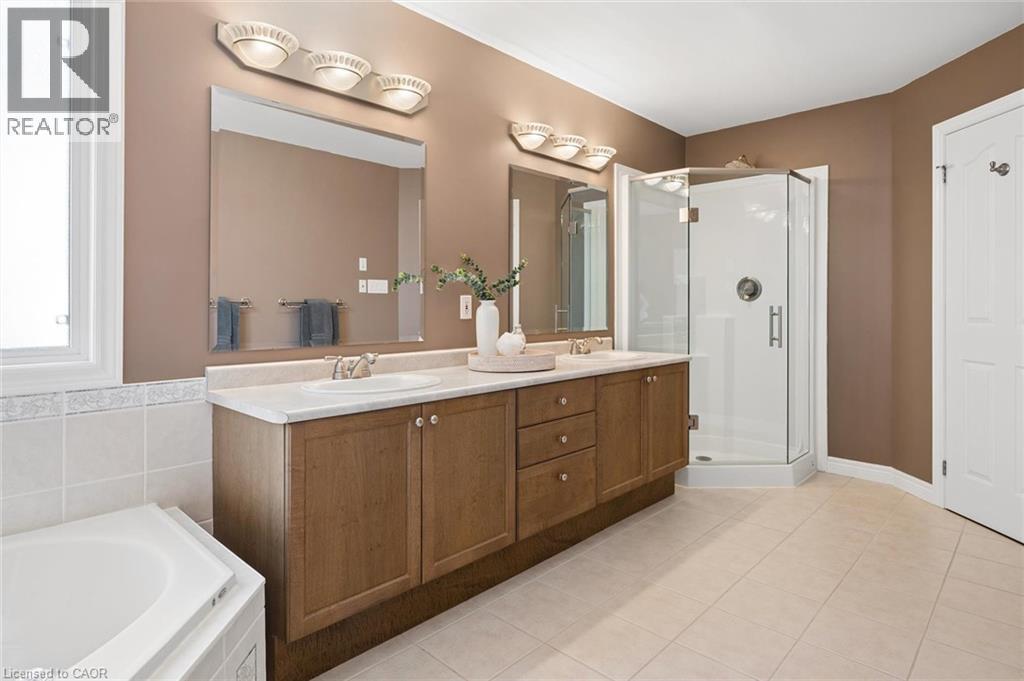 697 Breakwater Crescent, Waterloo, ON - Indoor Photo Showing Bathroom
