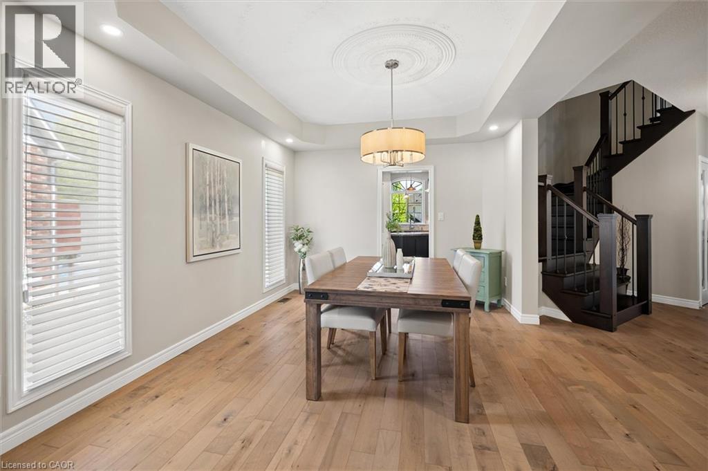 697 Breakwater Crescent, Waterloo, ON - Indoor Photo Showing Dining Room