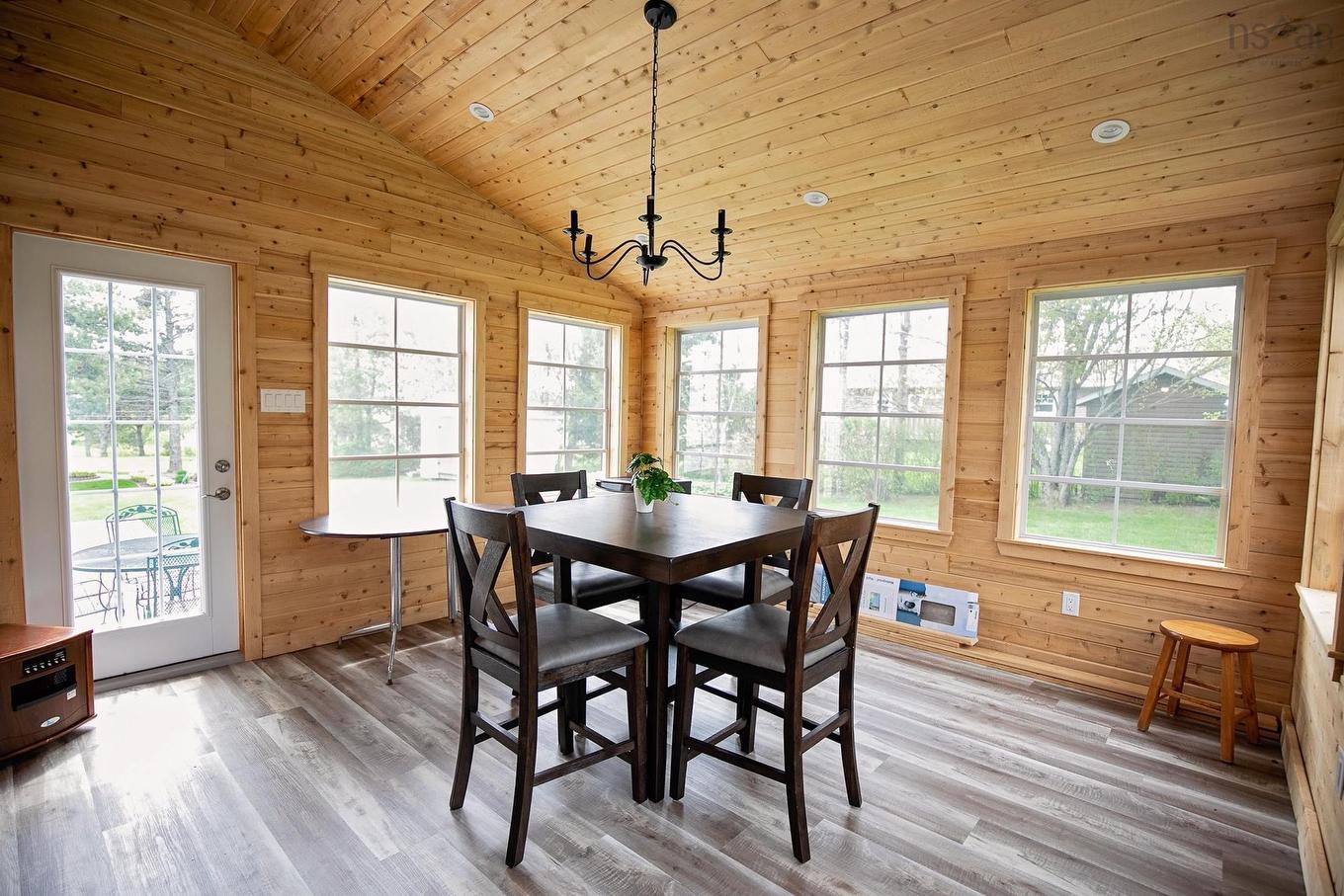8 Penny Lane, Amherst, NS