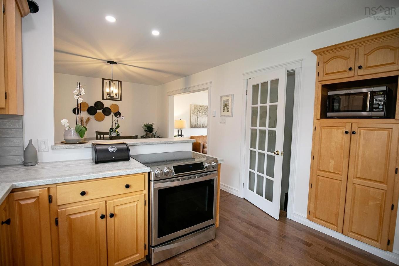8 Penny Lane, Amherst, NS