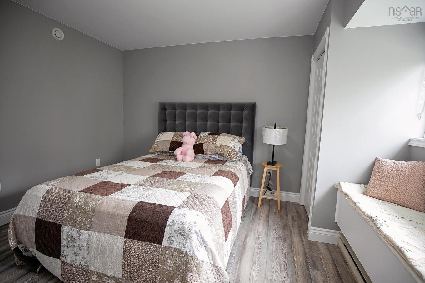 8 Penny Lane, Amherst, NS