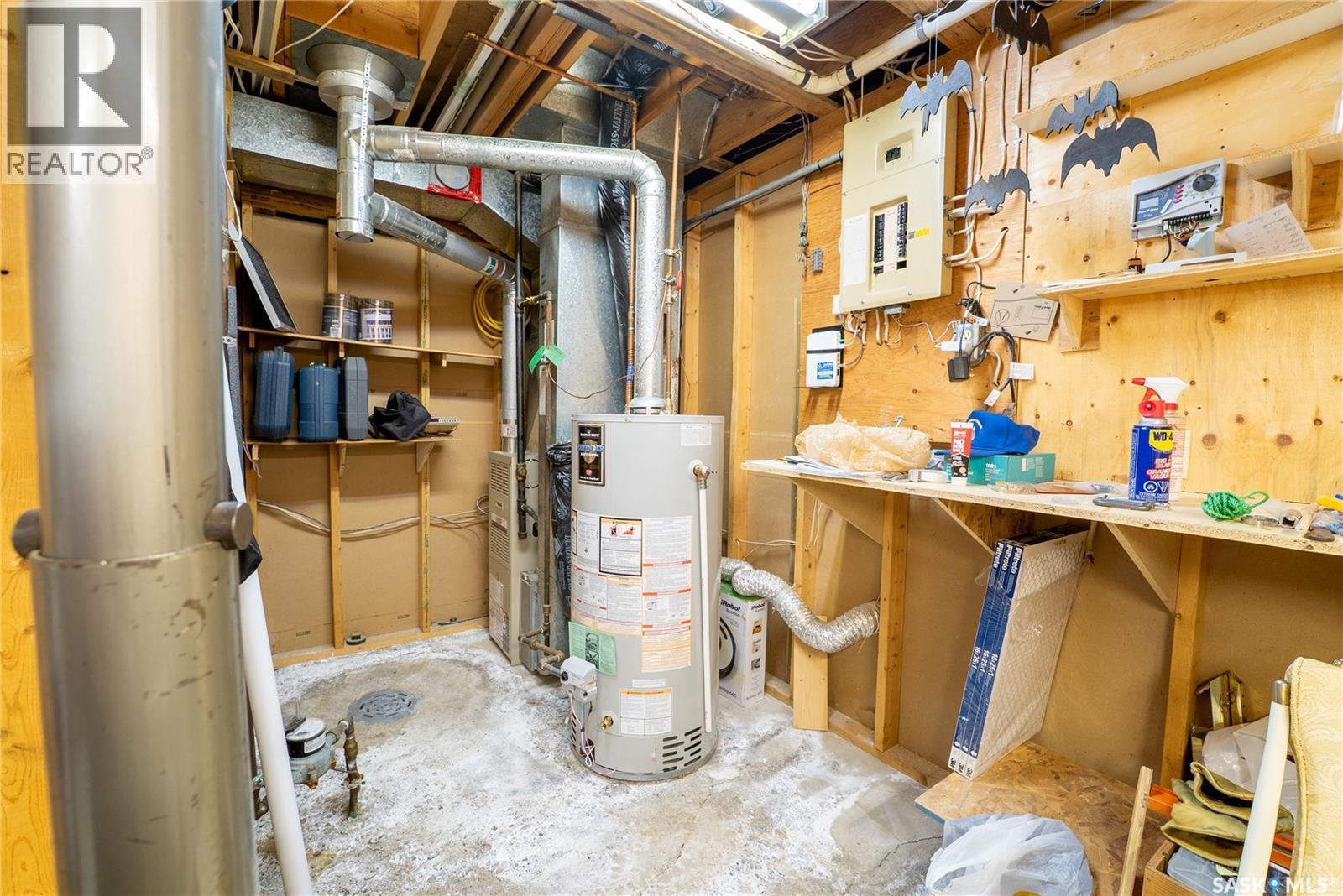 406 Walter Scott Avenue, Hanley, SK - Indoor Photo Showing Basement