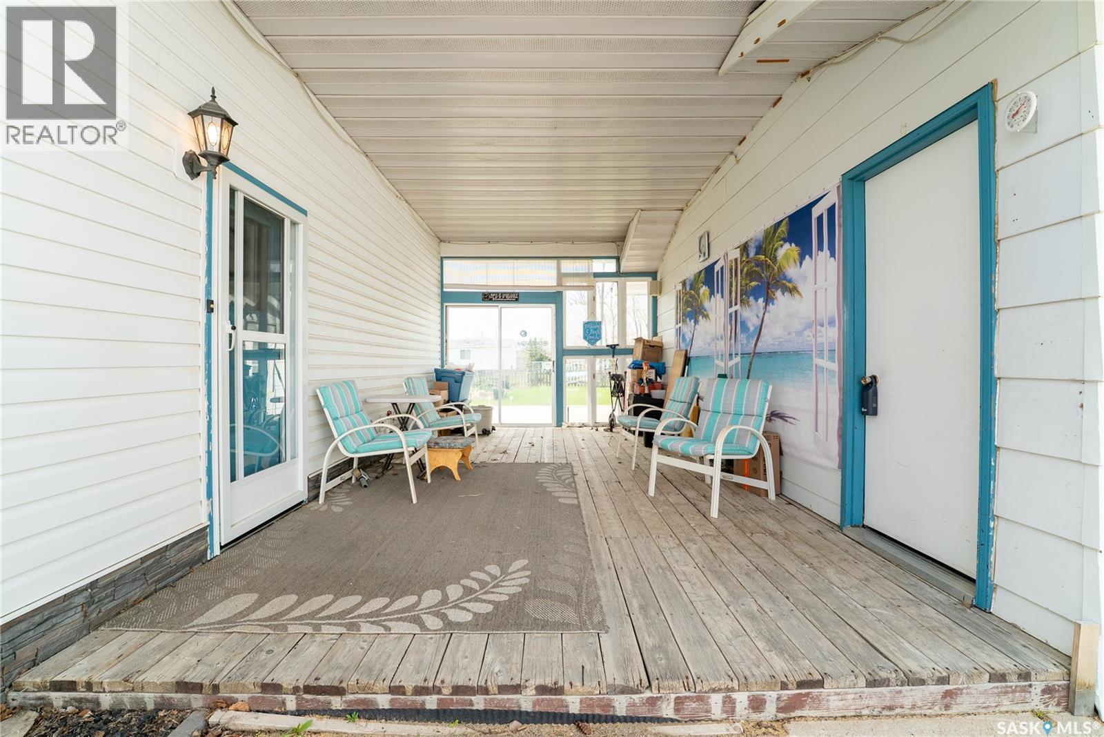 406 Walter Scott Avenue, Hanley, SK - Outdoor With Deck Patio Veranda With Exterior
