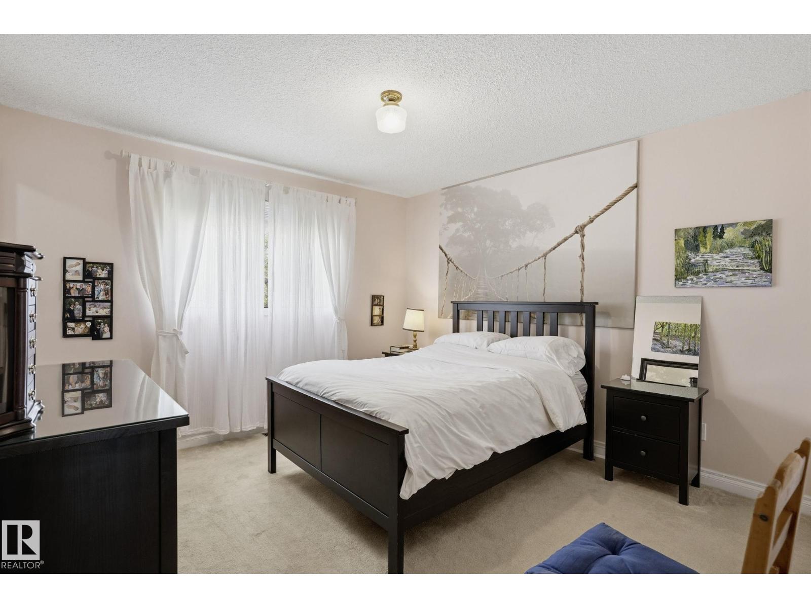 210 Porter Av, Millet, AB - Indoor Photo Showing Bedroom
