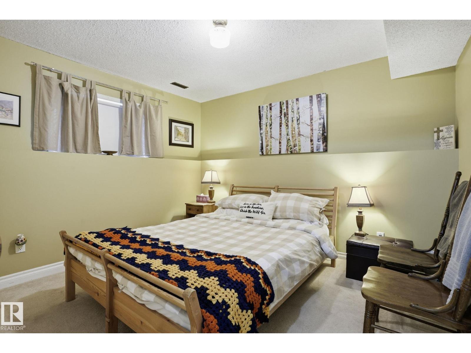 210 Porter Av, Millet, AB - Indoor Photo Showing Bedroom
