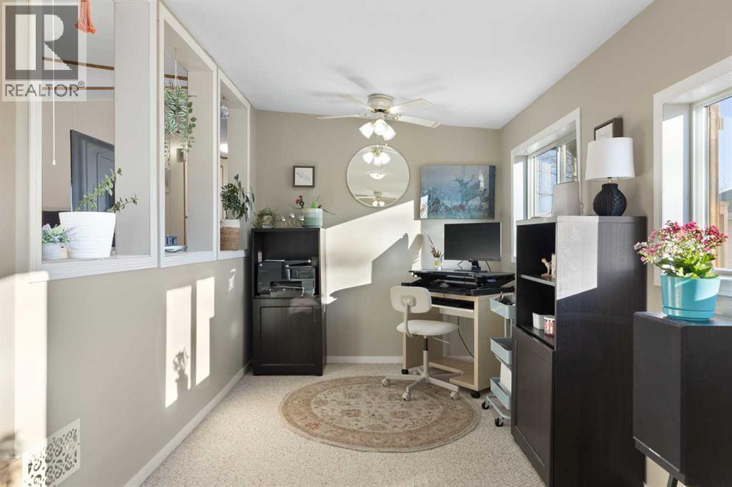 245042 Range Road 251, Rural Wheatland County, AB - Indoor Photo Showing Office
