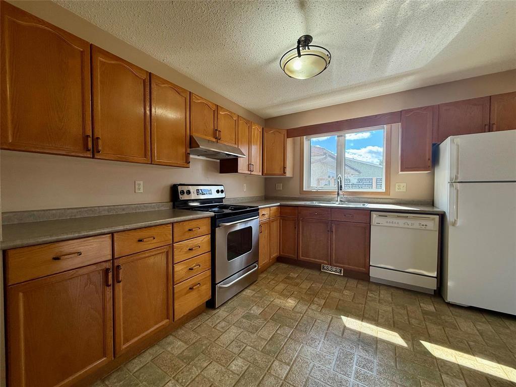 235 Cornwallis Crescent, Brandon, MB
