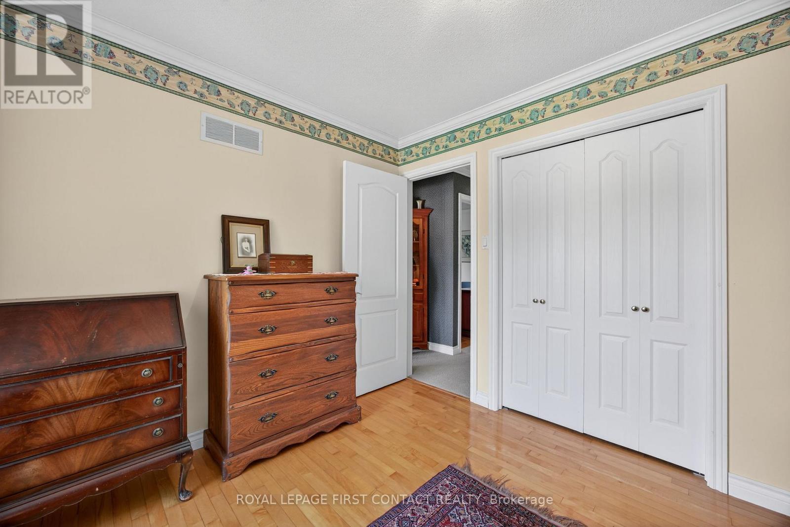 7 Maplecrest Road, Springwater, ON - Indoor