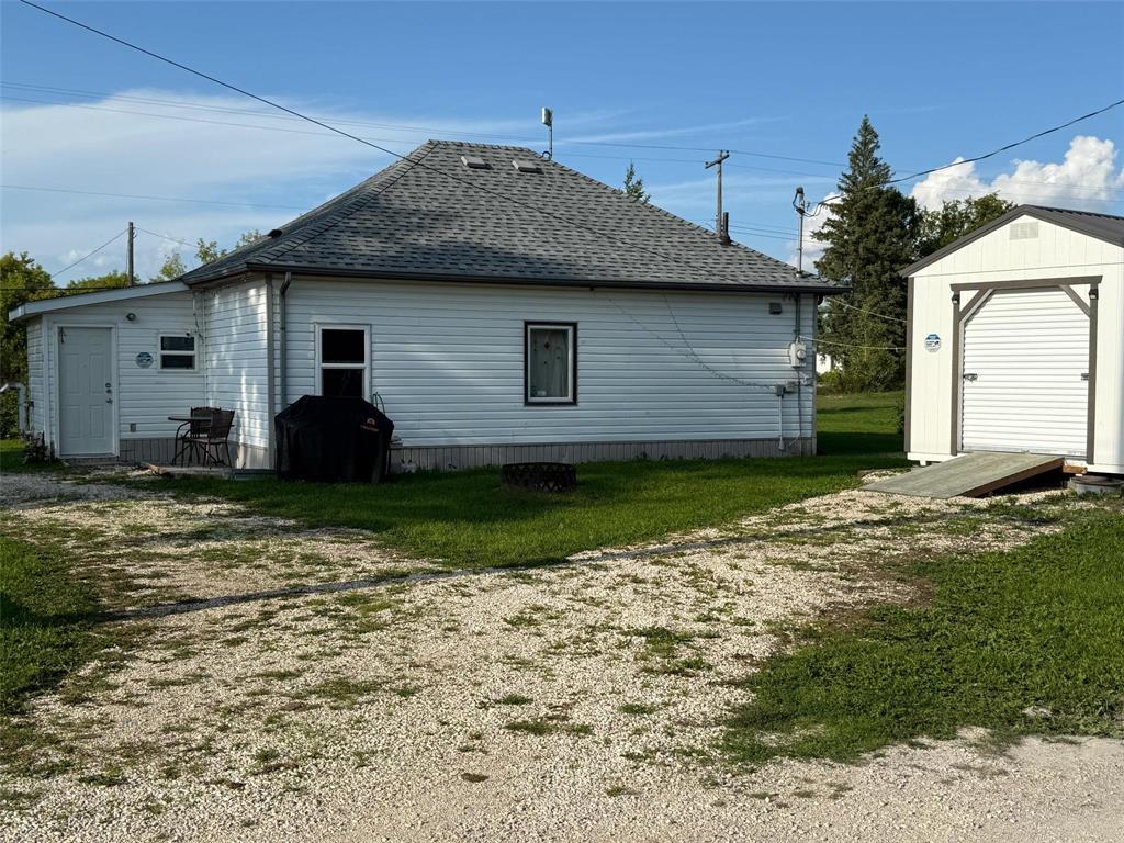 2 Walmore Drive, Ashern, MB - Outdoor
