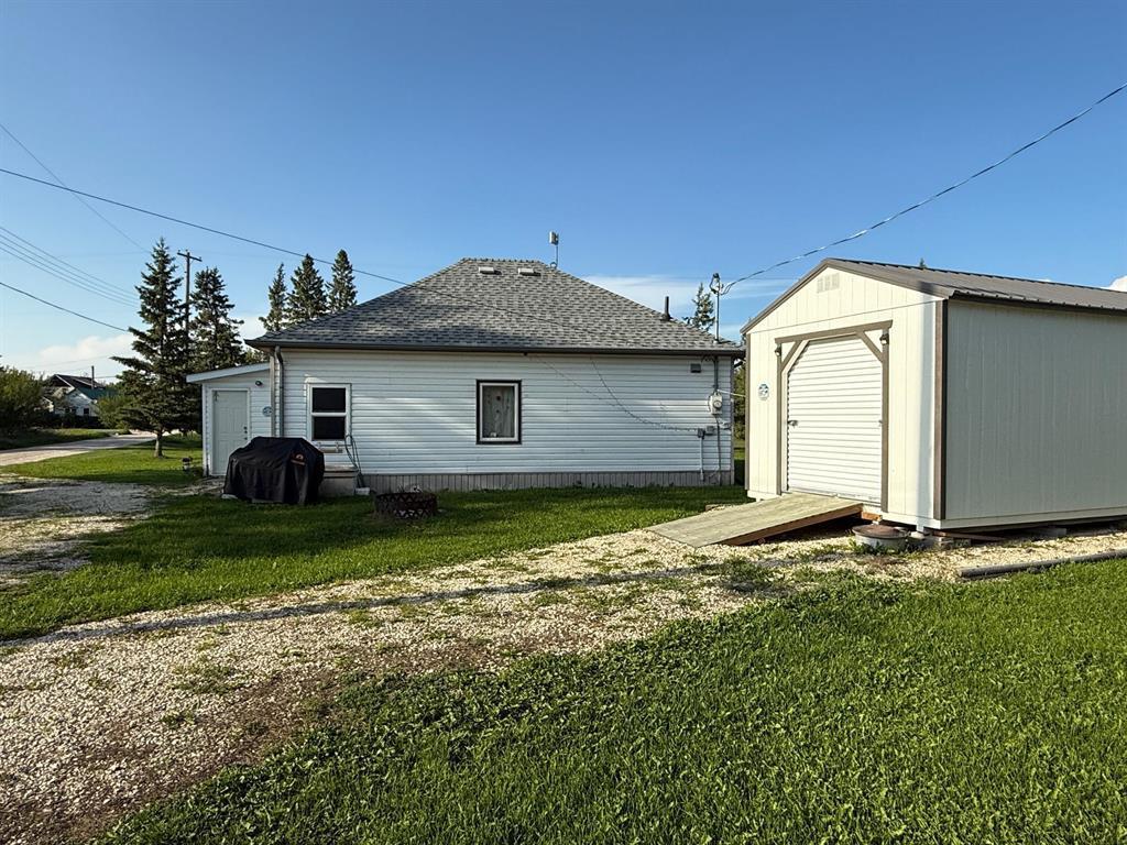 2 Walmore Drive, Ashern, MB - Outdoor