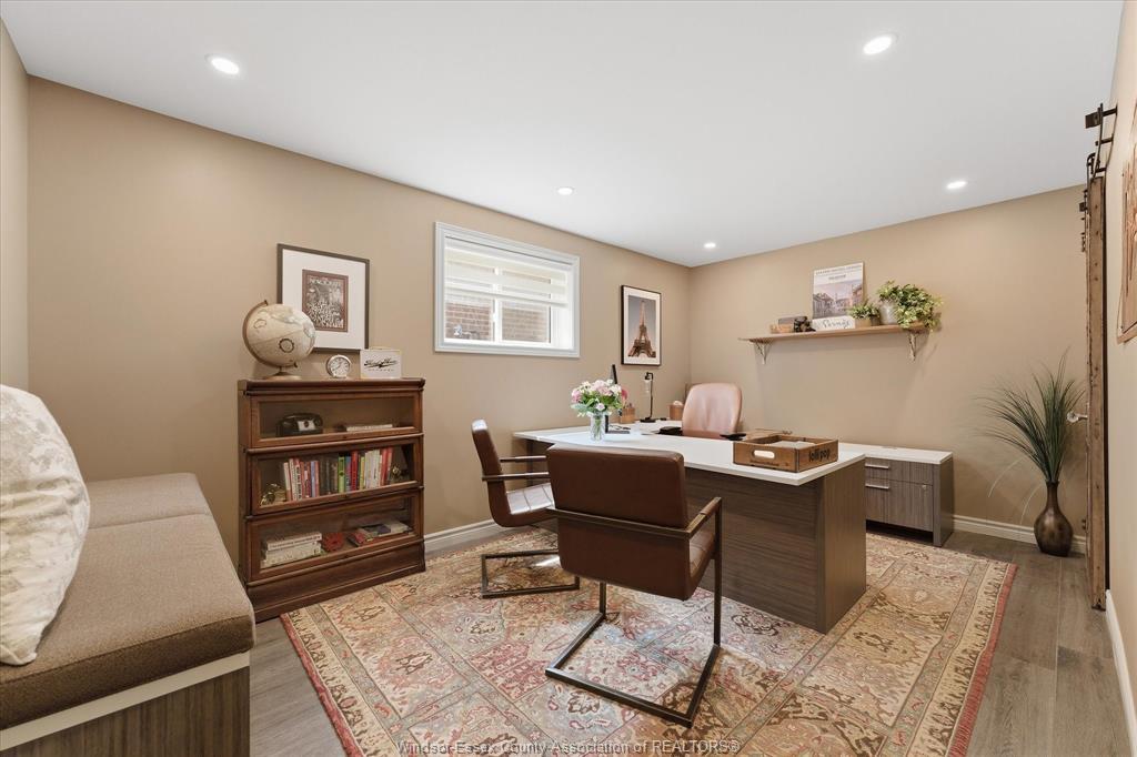 944 Thompson, Windsor, ON
