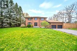 170 CRAWFORD CRESCENT Milton (Campbellville), ON L0P 1B0